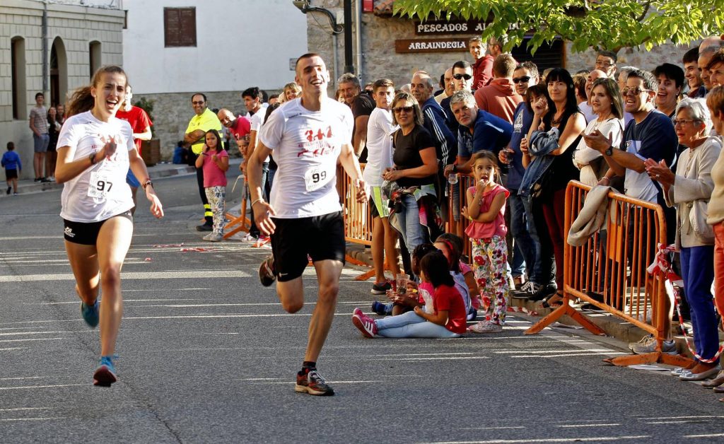 Ander Noáin y Ana Llorens, los más rápidos en el Cross de la Costrada
